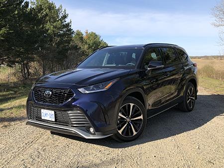 2021-Toyota-Highlander_01.jpg