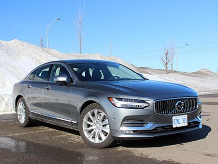 2017-Volvo-S90_01.jpg