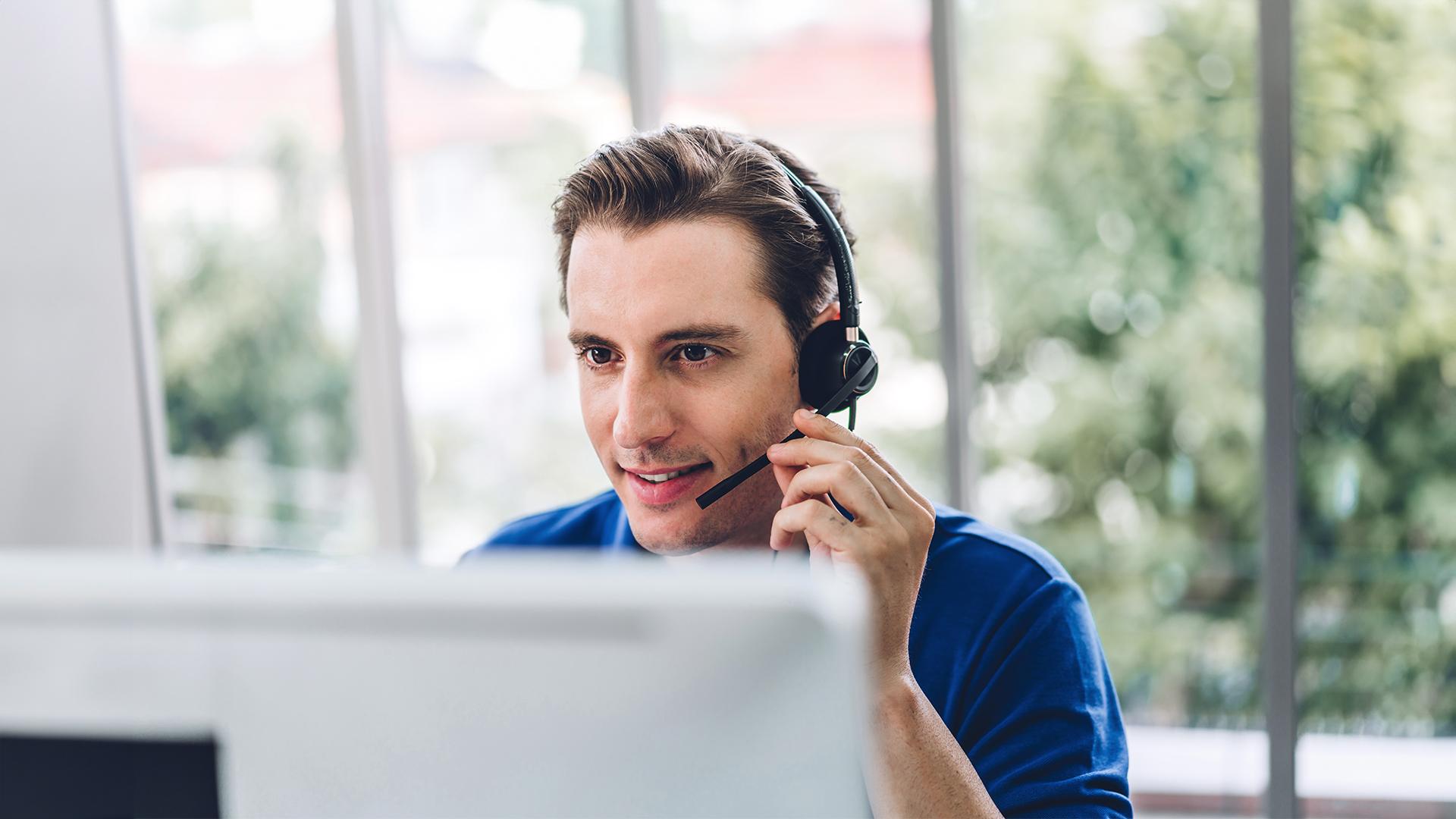 1920x1080_homme-telephone-2.jpg